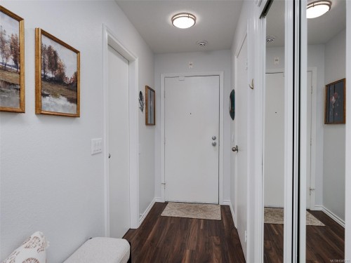 #201-1215 Bay St, Victoria, BC 