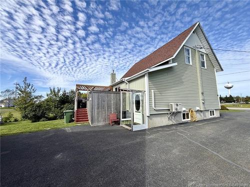 133 Rue Du Bassin, Lamèque, NB 