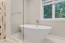 Salle de bains attenante à la CCP - 