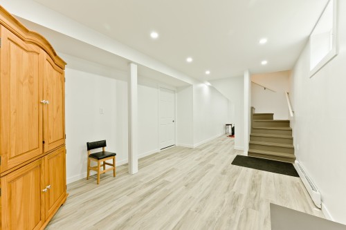 Salle familiale - 767 Route De Mansonville, Potton, QC 