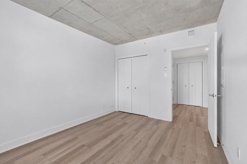 Master Bedroom - 307-1431 Av. De La Gare, Mascouche, QC 