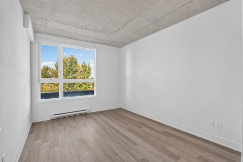 Master Bedroom - 307-1431 Av. De La Gare, Mascouche, QC 