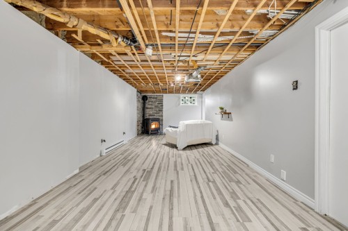 Salle familiale - 37 Rue Du Grand-Sault, Québec (Beauport), QC 