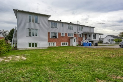 Back of Structure - 611 207E Avenue, Shawinigan, QC 