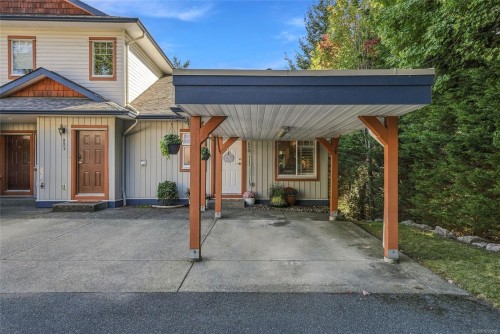#213-930 Braidwood Rd, Courtenay, BC 