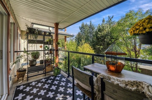 #213-930 Braidwood Rd, Courtenay, BC 
