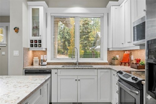 #62-5251 Island Hwy West, Qualicum Beach, BC 