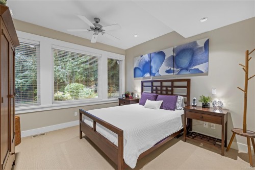 #62-5251 Island Hwy West, Qualicum Beach, BC 