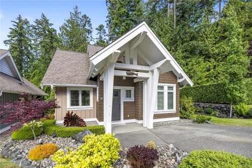 #62-5251 Island Hwy West, Qualicum Beach, BC 