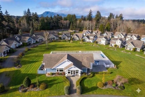 #62-5251 Island Hwy West, Qualicum Beach, BC 