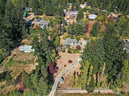 675 Kilmalu Rd, Mill Bay, BC 