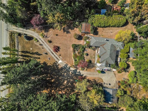 675 Kilmalu Rd, Mill Bay, BC 
