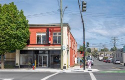 2101 Government St Victoria, BC V8T 4P2