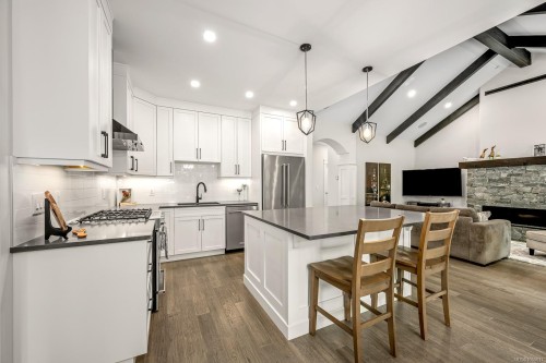 #4-2880 Arden Rd, Courtenay, BC 