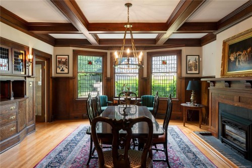 1030 St. Charles St, Victoria, BC 