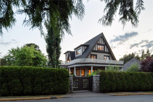 1030 St. Charles St, Victoria, BC 