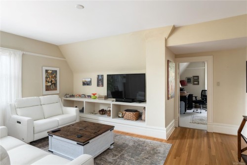 1030 St. Charles St, Victoria, BC 
