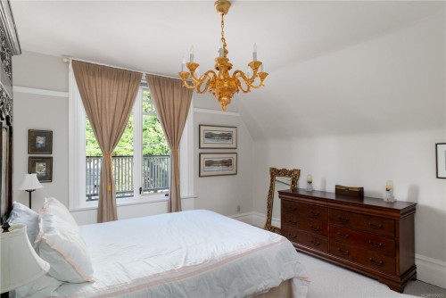 1030 St. Charles St, Victoria, BC 