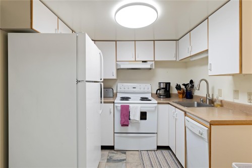 1030 St. Charles St, Victoria, BC 