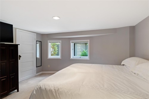 1030 St. Charles St, Victoria, BC 