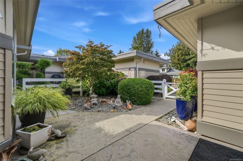#17-500 Corfield St South, Parksville, BC 