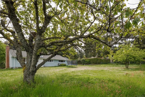 2555 Departure Bay Rd, Nanaimo, BC 