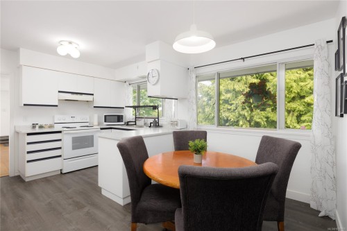 2555 Departure Bay Rd, Nanaimo, BC 