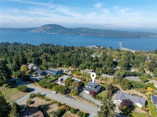 8108 Southwind Dr, Lantzville, BC 
