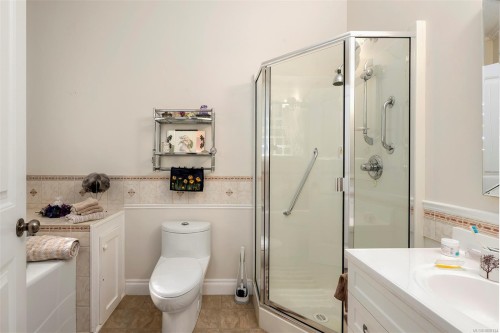 2561 Hebrides Cres, Courtenay, BC 
