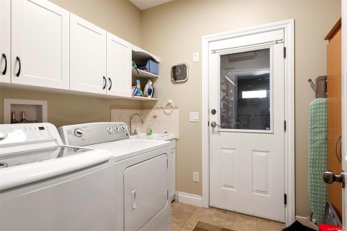 2561 Hebrides Cres, Courtenay, BC 