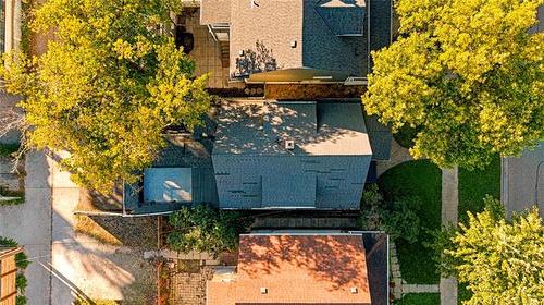 40 Hart Ave, Winnipeg, MB 