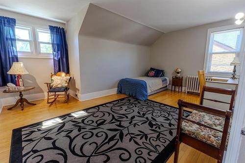 459 Inkster Blvd, Winnipeg, MB 