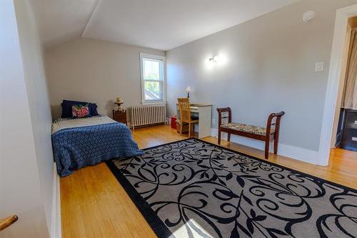 459 Inkster Blvd, Winnipeg, MB 