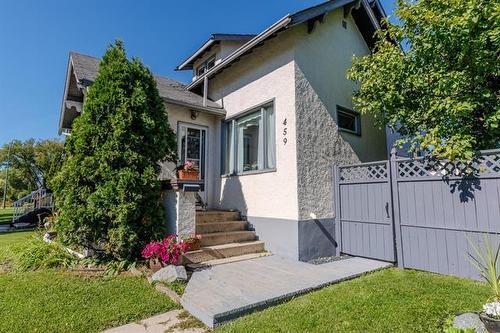 459 Inkster Blvd, Winnipeg, MB 