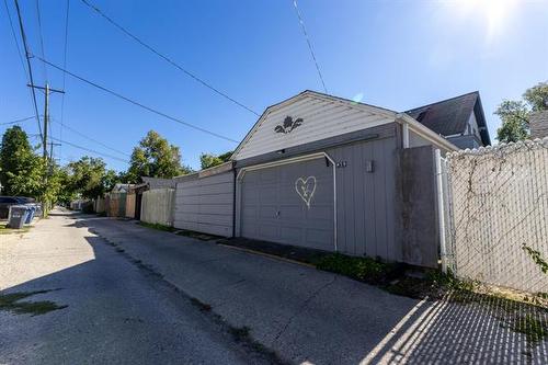 459 Inkster Blvd, Winnipeg, MB 