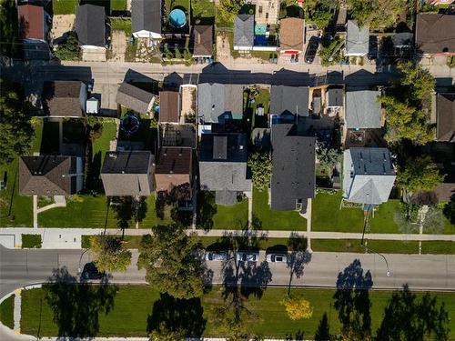 459 Inkster Blvd, Winnipeg, MB 