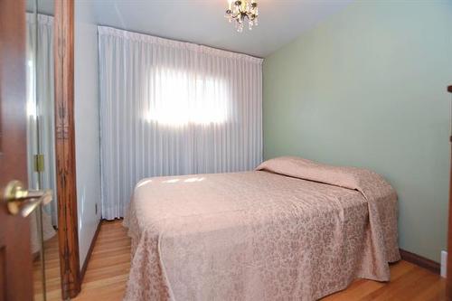 91 Buttercup Ave, Winnipeg, MB 