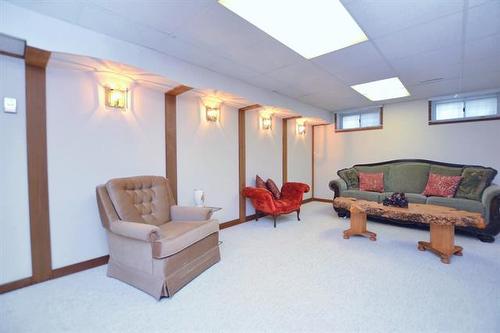 91 Buttercup Ave, Winnipeg, MB 