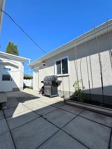 91 Buttercup Ave, Winnipeg, MB 