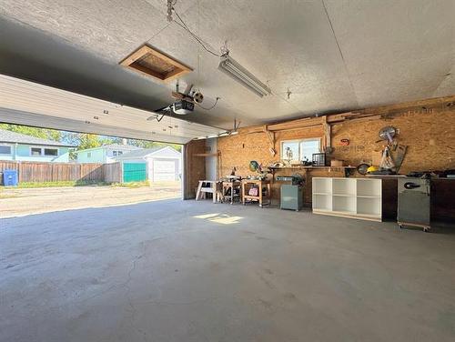 91 Buttercup Ave, Winnipeg, MB 