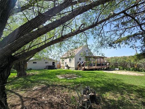 82 Bourgeois Ave, St Malo, MB 