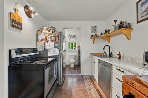1385 6 Highway, Cherryville, BC 