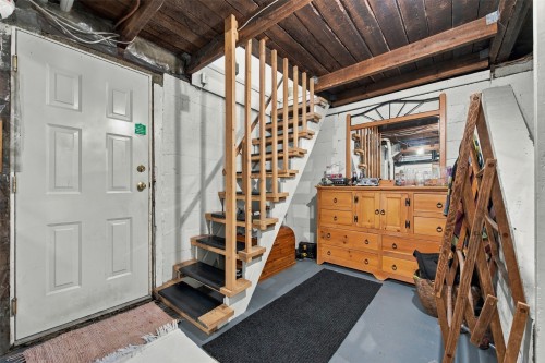 1385 6 Highway, Cherryville, BC 