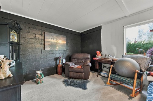 1385 6 Highway, Cherryville, BC 