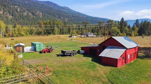 1385 6 Highway, Cherryville, BC 