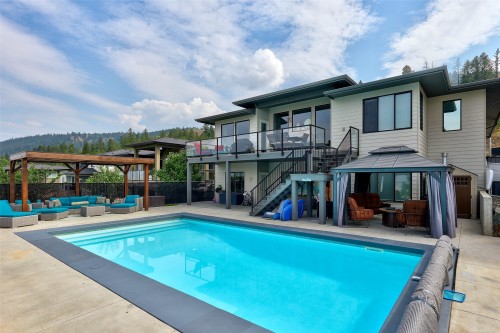 1766 Galore Place, Kamloops, BC 