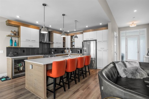 1766 Galore Place, Kamloops, BC 