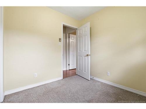 18 Concorde Dr, Lincoln, NB 