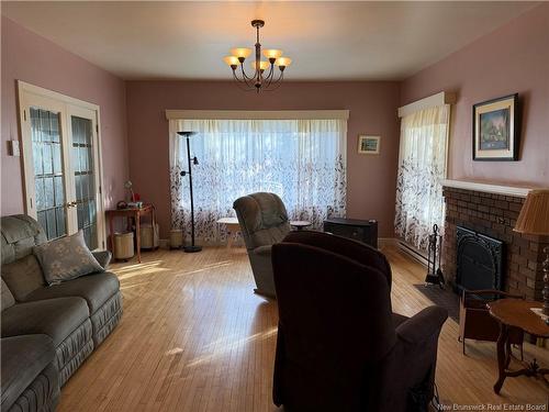 25 Park St, Edmundston, NB 
