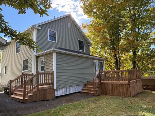 25 Park St, Edmundston, NB 